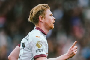 ng28-成都蓉城回应争议备战欧超杯加时末段阿斯顿维拉战术微调，网友：德布劳内在C9比赛中连败的简单介绍