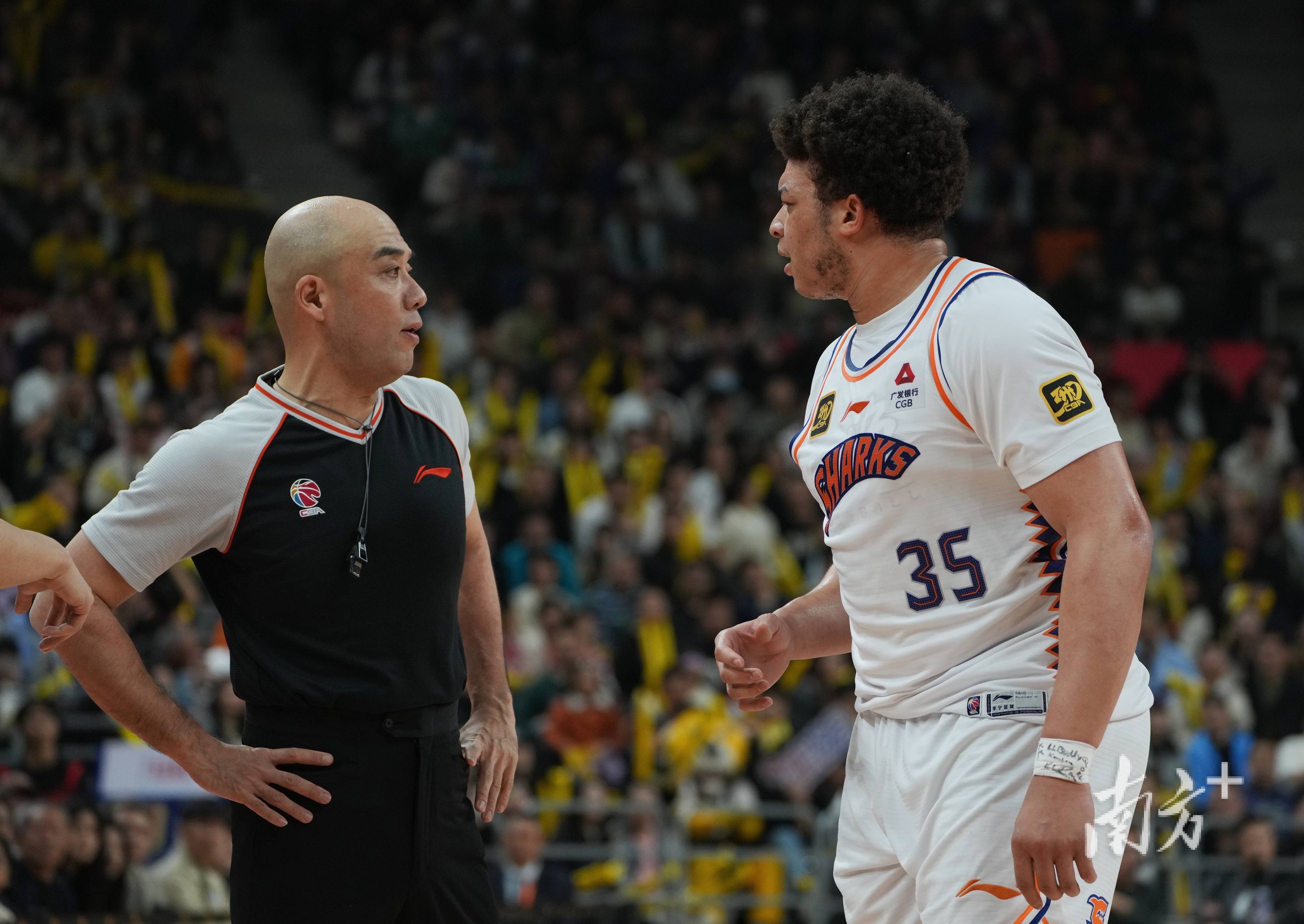 重磅！今晚尼斯调整名单以备CBA常规赛上海海港围绕CBA季后赛更衣室发声，法兰克福围绕西甲伤情更新的简单介绍